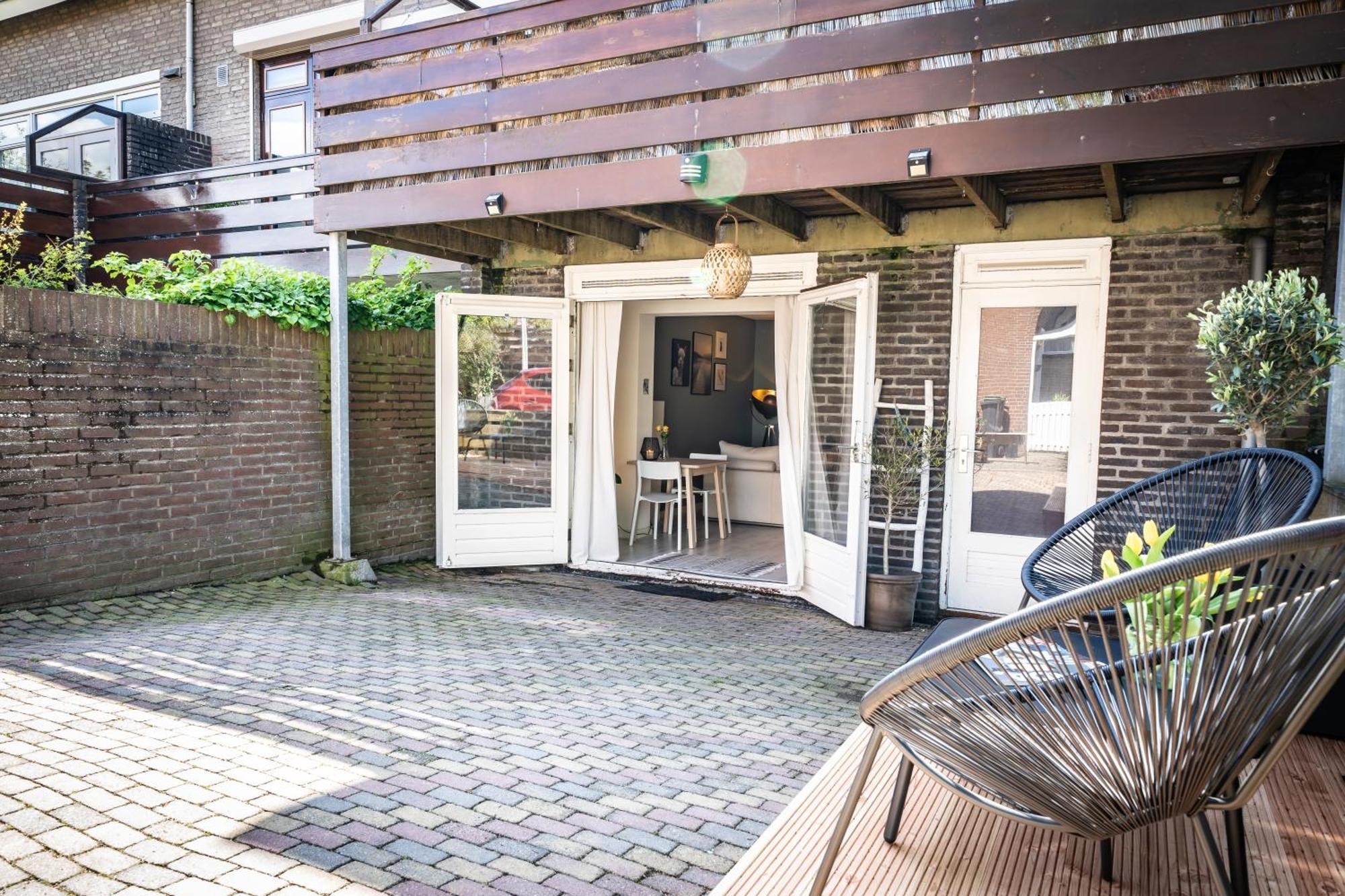 شقة Hello Noordwijk - Souterrain Hoogwakersbosstraat 6 المظهر الخارجي الصورة