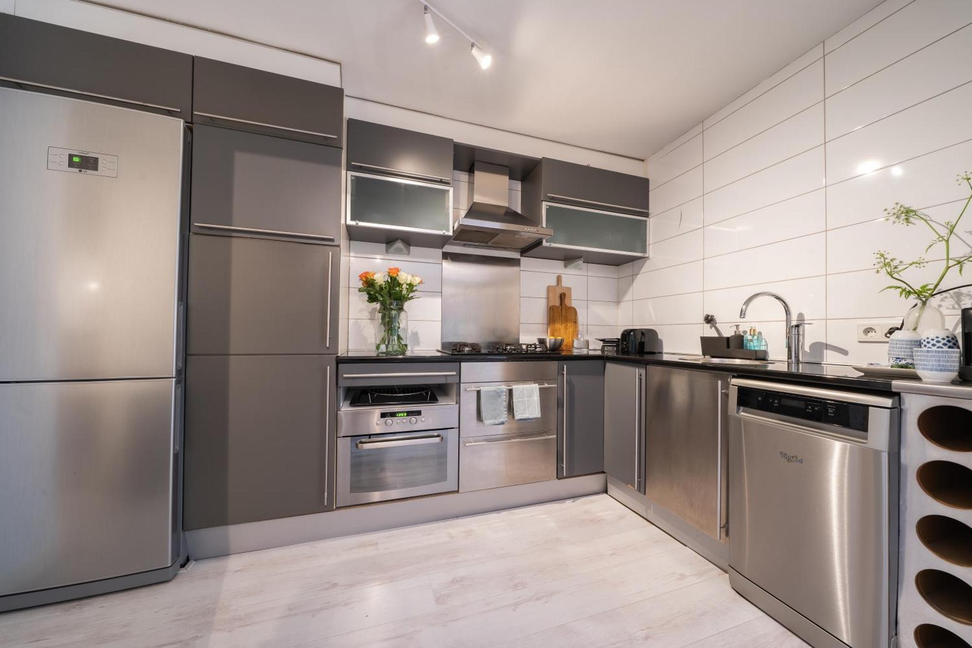 شقة Hello Noordwijk - Souterrain Hoogwakersbosstraat 6 المظهر الخارجي الصورة